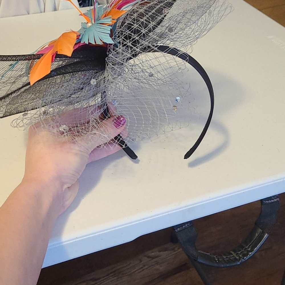 Fascinator - Picture 3 of 5